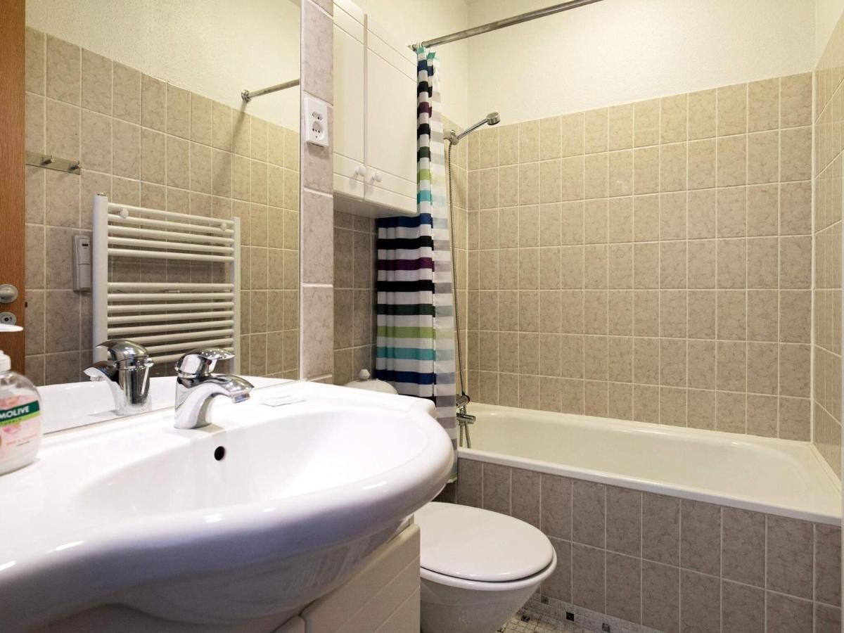 4 Person Holiday Home On A Holiday Park In ブロックフス エクステリア 写真